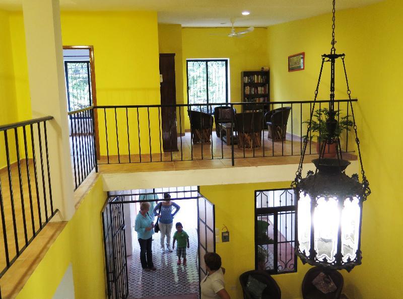 Hotel Aries Y Libra Merida Exterior photo
